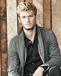 Alex Pettyfer